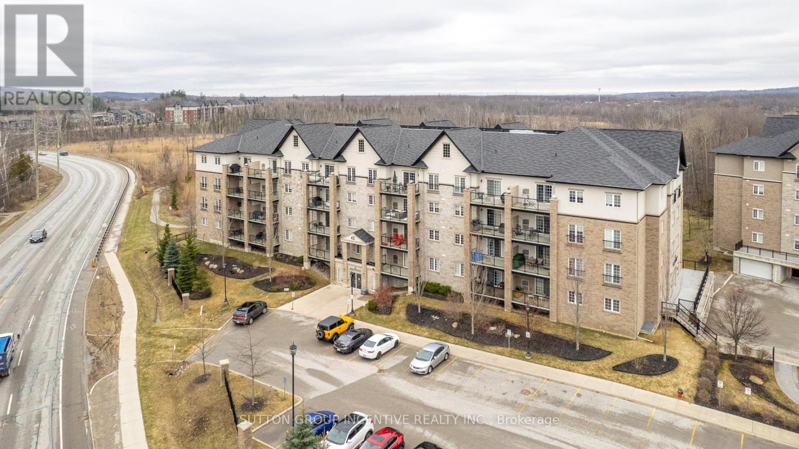 107 - 42 Ferndale Drive S, Barrie, Ontario  L4N 2M5 - Photo 3 - S12127929