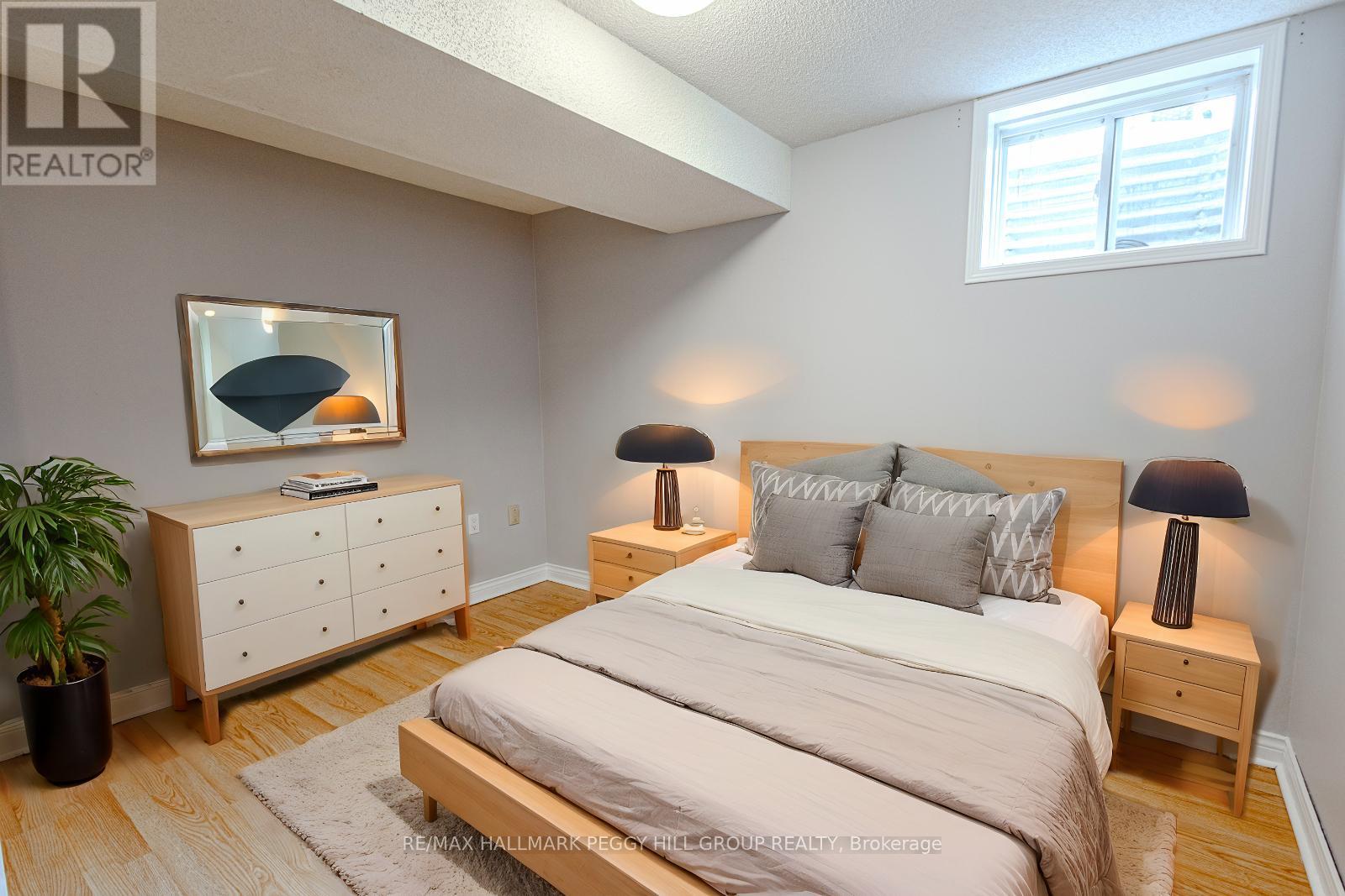 70 Hurst Drive, Barrie (Bayshore), Ontario  L4N 8K4 - Photo 14 - S12127930