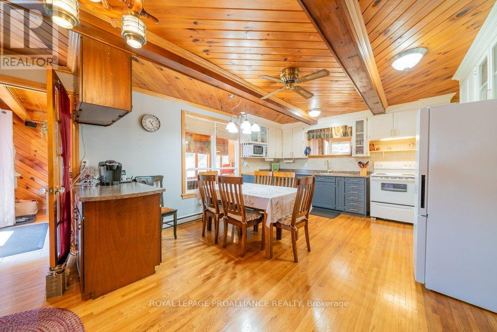 1063 Perry Road, Frontenac, Ontario  K0H 1K0 - Photo 11 - X12128130