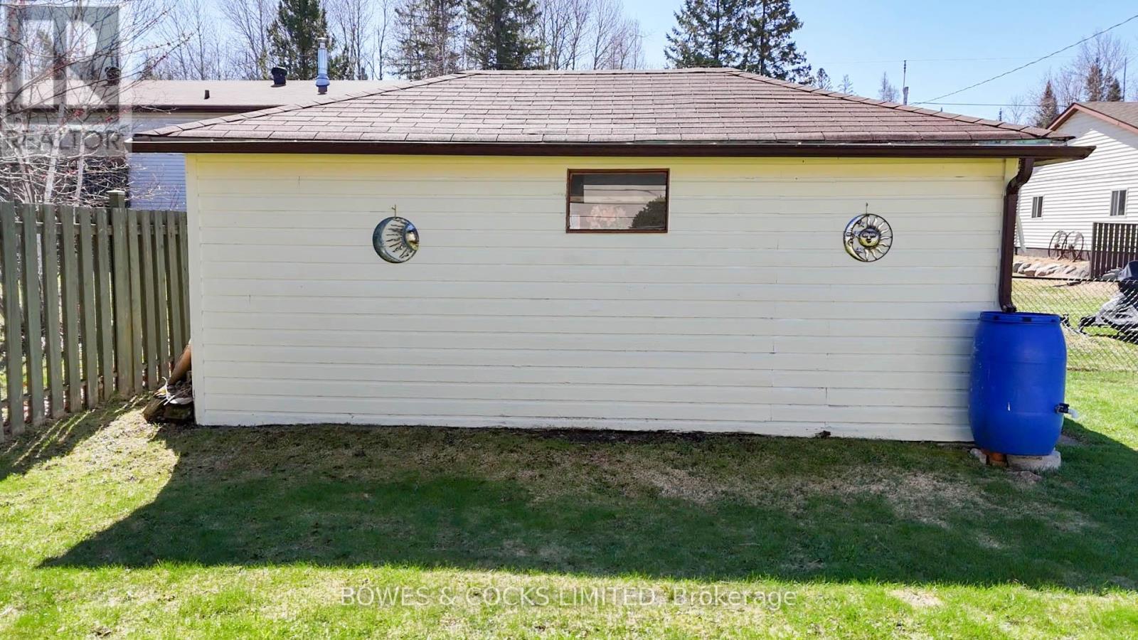 23 Hemlock Street, Highlands East, Ontario  K0L 1M0 - Photo 9 - X12128145