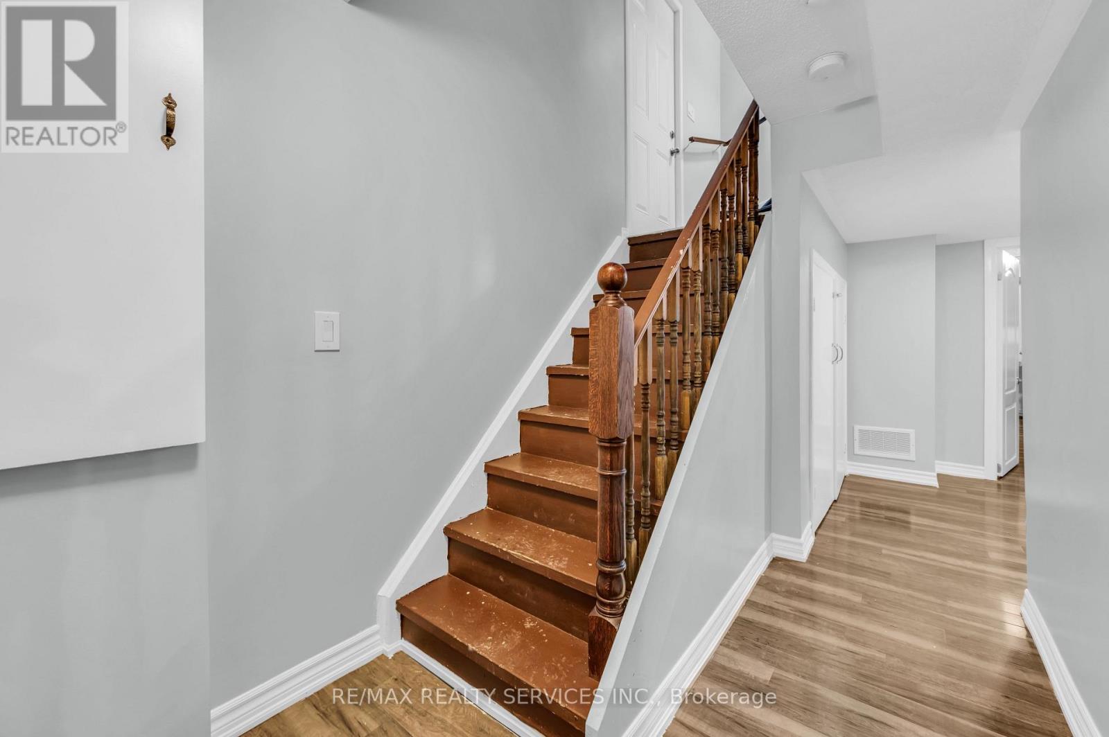 54 Delambray Street, Brampton (Sandringham-Wellington), Ontario  L6R 3R2 - Photo 34 - W12127974