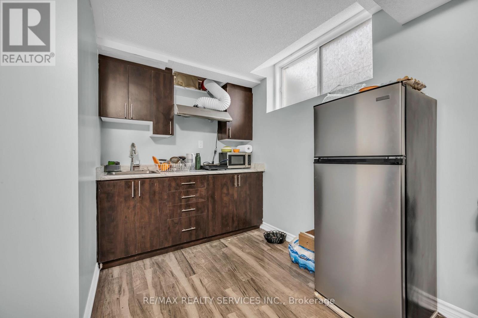 54 Delambray Street, Brampton (Sandringham-Wellington), Ontario  L6R 3R2 - Photo 38 - W12127974