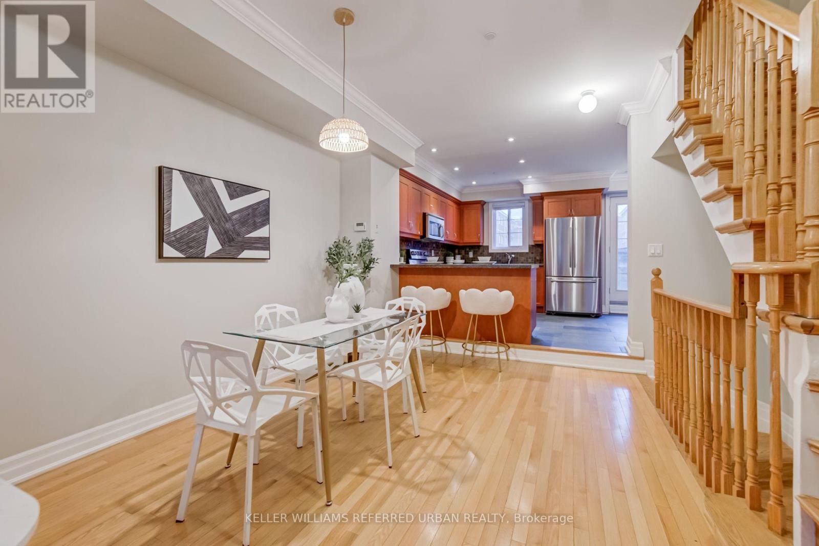 Property at 339 ROYAL YORK ROAD image 4