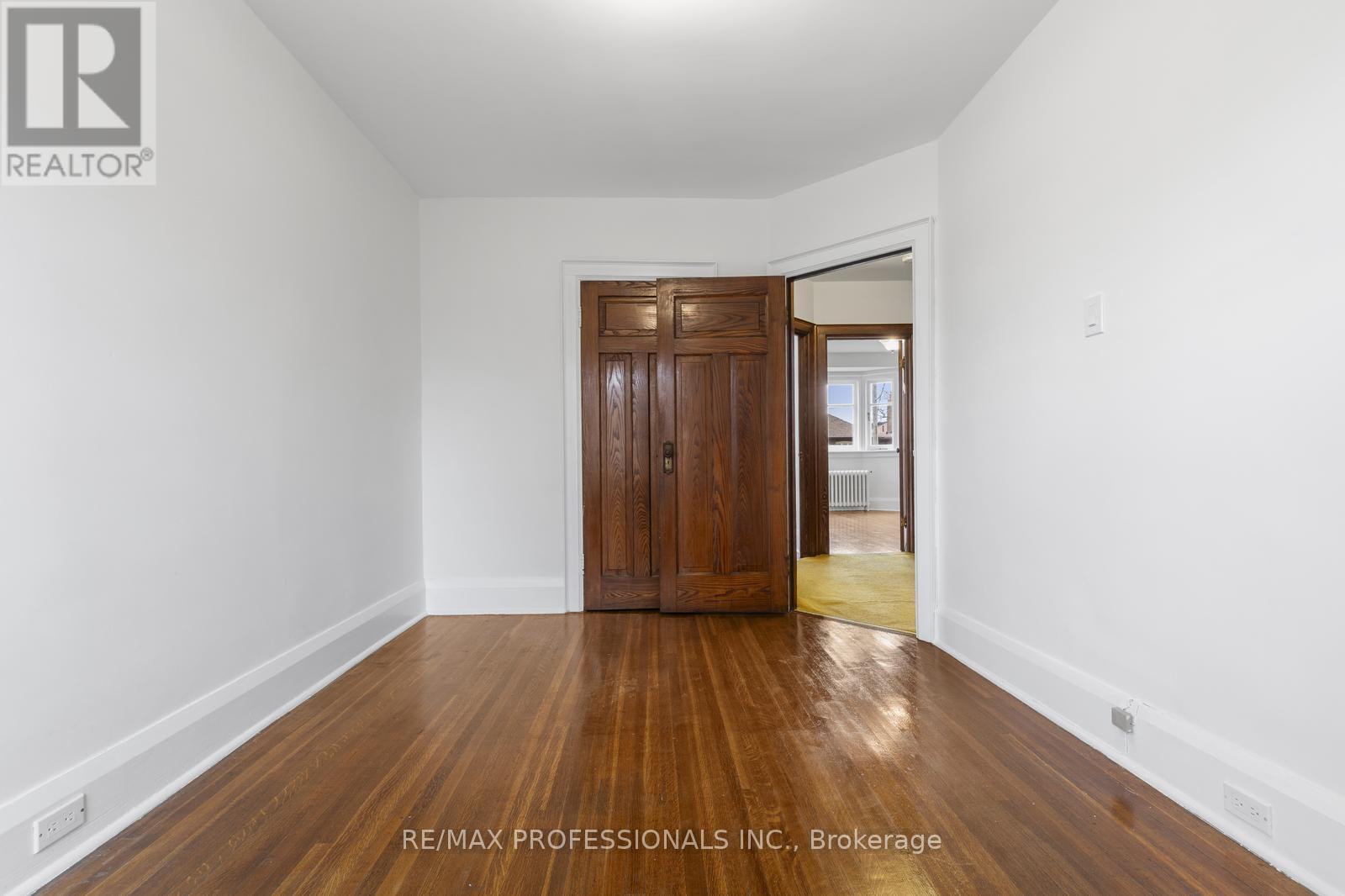 377 Armadale Avenue, Toronto, Ontario  M6S 3X7 - Photo 19 - W12128023