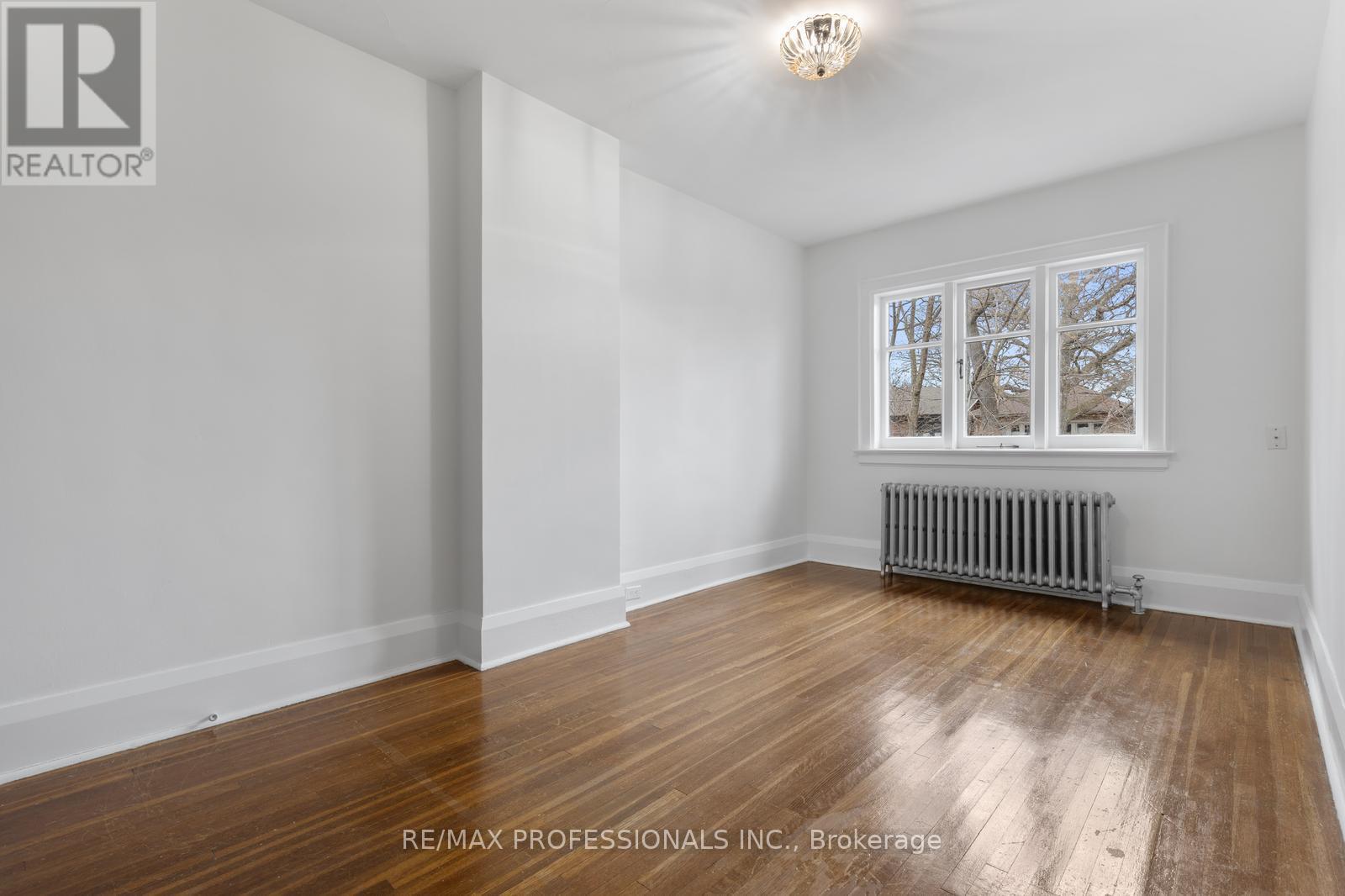377 Armadale Avenue, Toronto, Ontario  M6S 3X7 - Photo 21 - W12128023