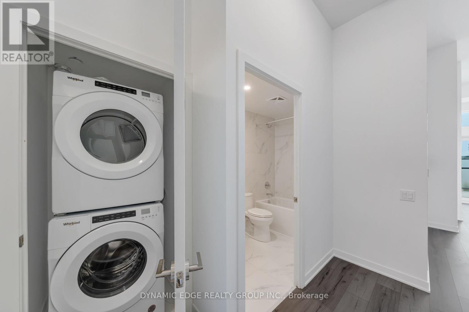 102 - 405 Dundas Street W, Oakville, Ontario  L6M 5P9 - Photo 6 - W12128044