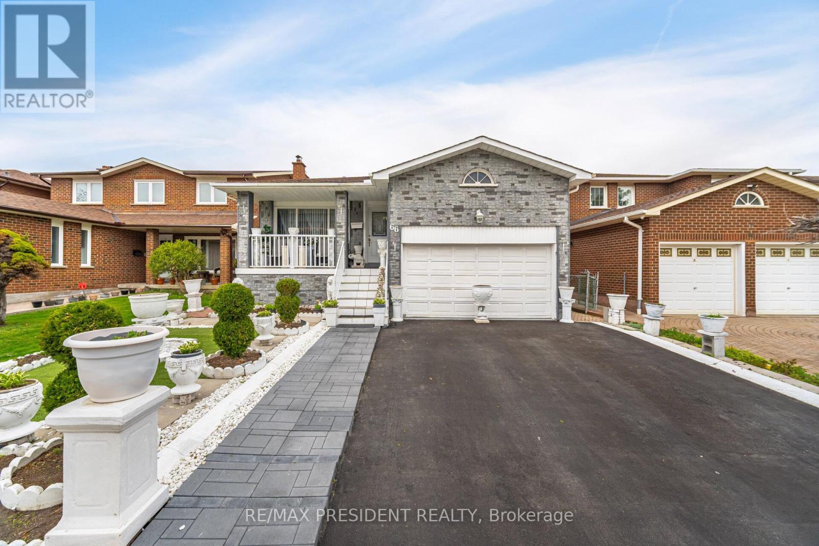 66 GIHON SPRING DRIVE, Toronto, Ontario