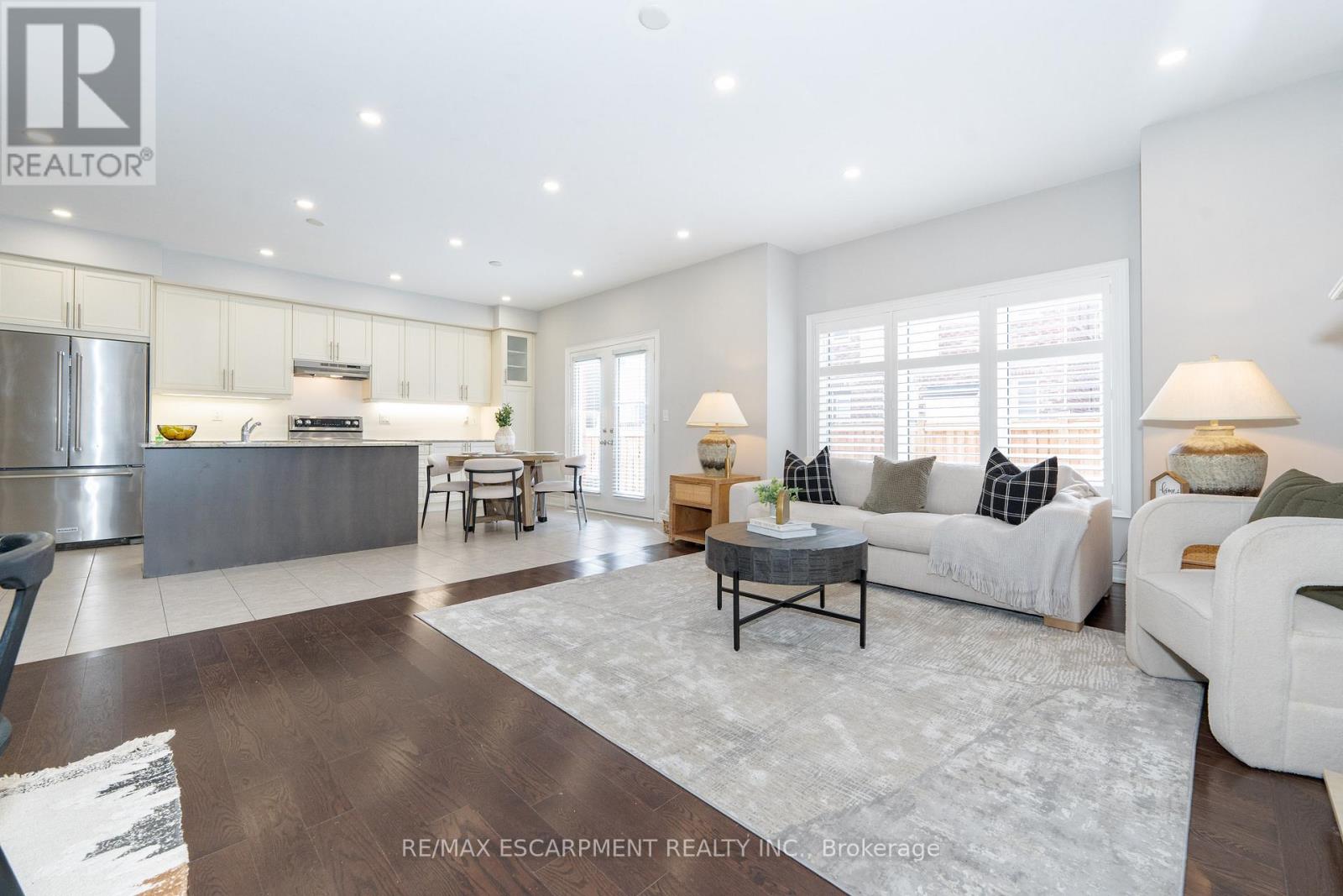 3152 Goodyear Road, Burlington, Ontario  L7M 1A2 - Photo 13 - W12042828