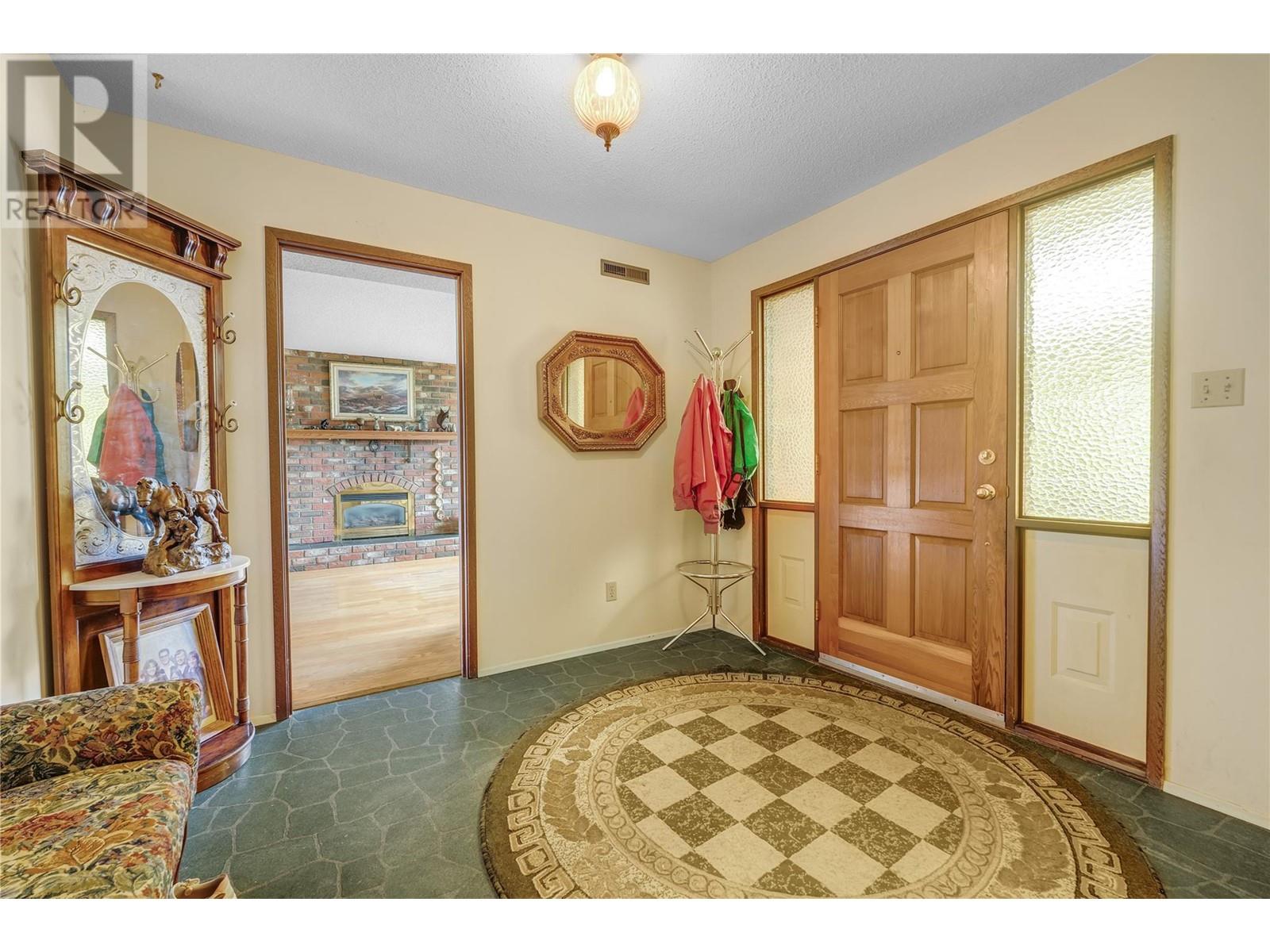 Property at 545 Pineview Drive image 5