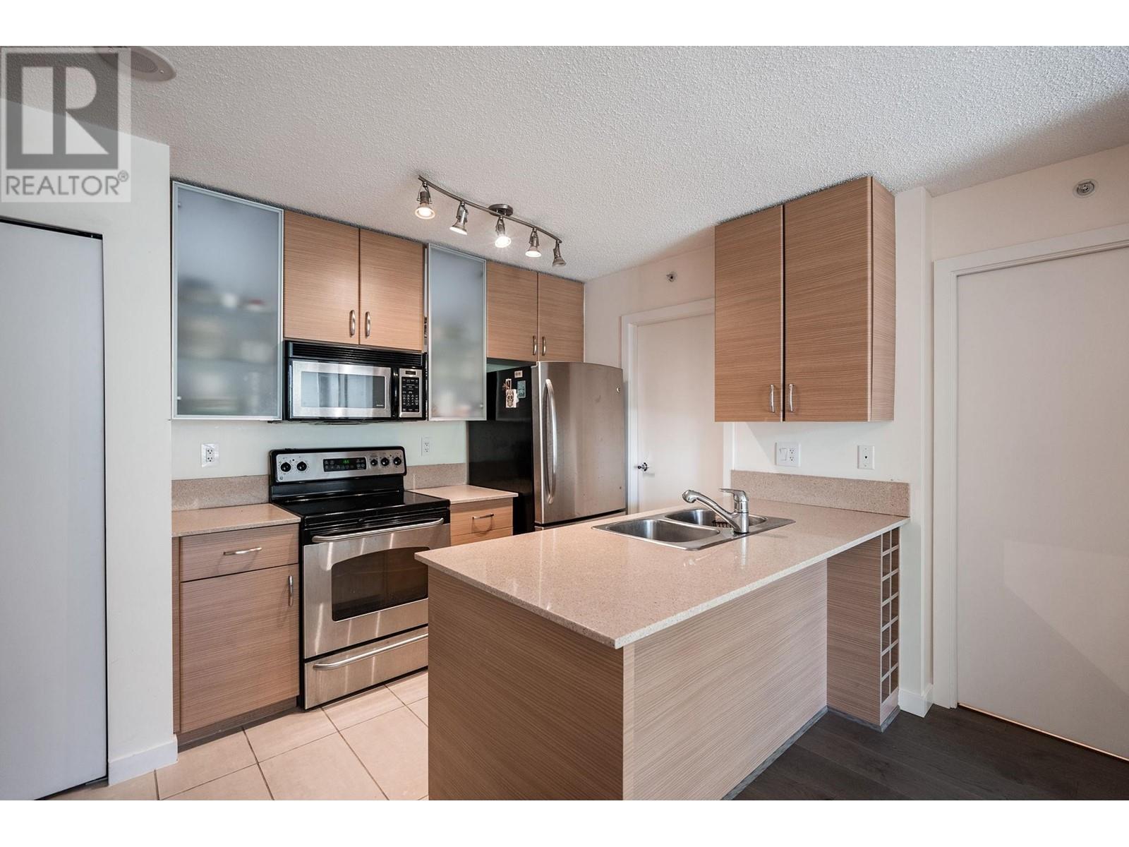 401 977 Mainland Street, Vancouver, British Columbia  V6B 1T2 - Photo 11 - R2998852
