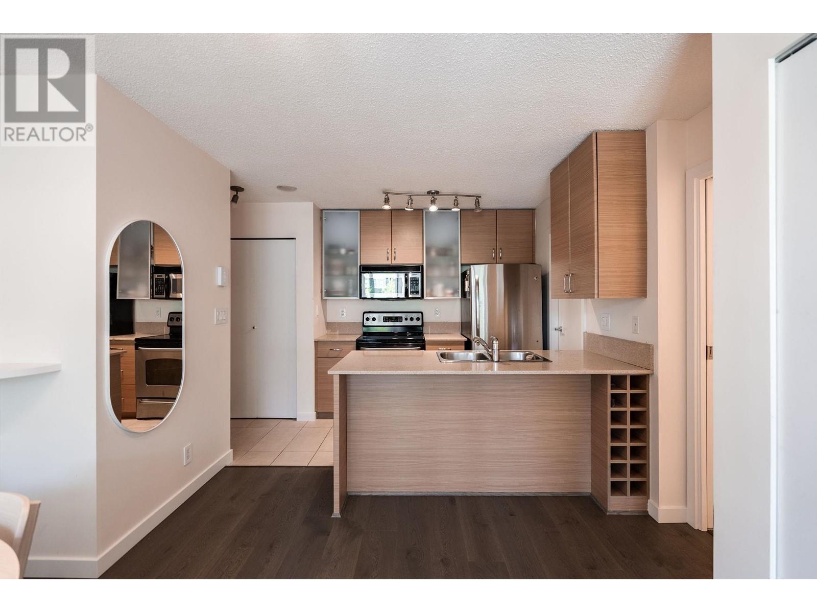 401 977 Mainland Street, Vancouver, British Columbia  V6B 1T2 - Photo 9 - R2998852