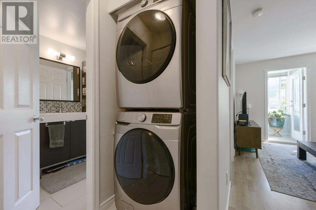 203 2405 Kamloops Street, Vancouver, British Columbia  V5M 4V6 - Photo 18 - R2998893