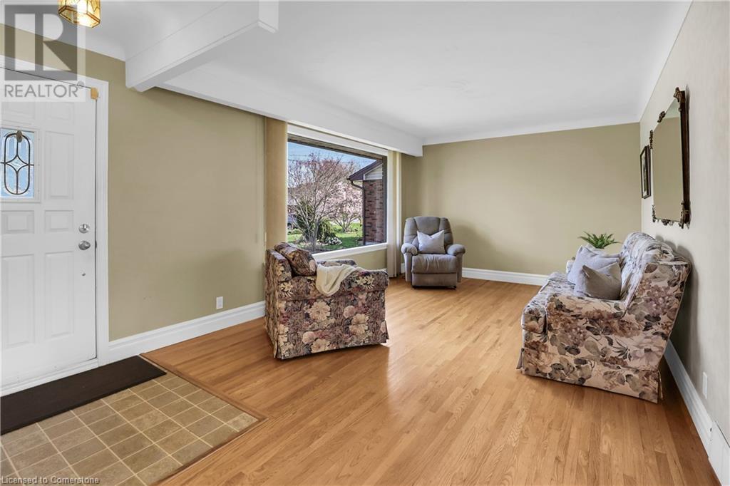 Property at 29 OLD ORCHARD Avenue image 4