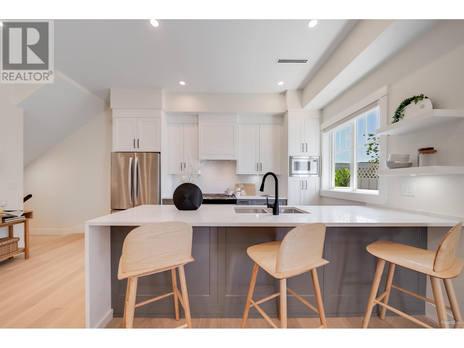 105 235 Lebleu Street, Coquitlam, British Columbia  V3K 4L7 - Photo 11 - R2998918