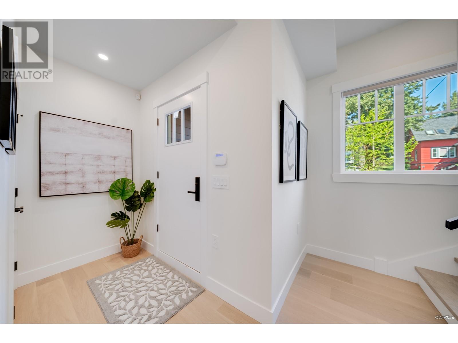 105 235 Lebleu Street, Coquitlam, British Columbia  V3K 4L7 - Photo 5 - R2998918