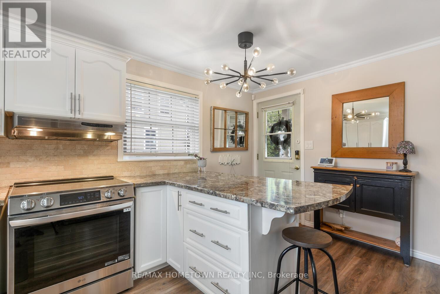 20 Hartley Street, Brockville, Ontario  K6V 3N3 - Photo 20 - X12128141