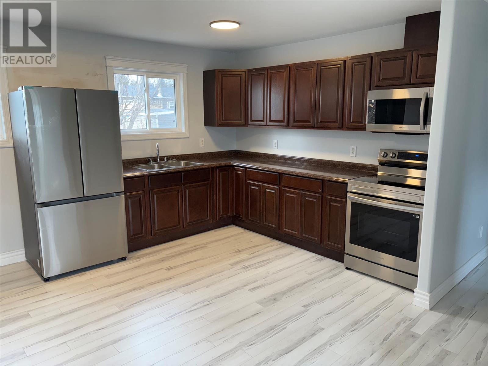 31 Second Avenue, Lewisporte, Newfoundland & Labrador  A0G 3A0 - Photo 5 - 1280485