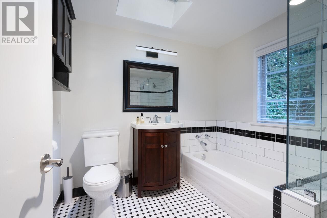 1310 29th Street, West Vancouver, British Columbia  V7V 4M6 - Photo 21 - R2998860