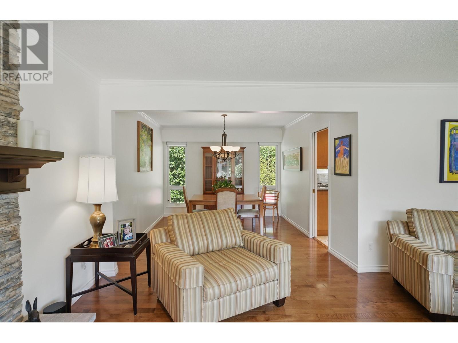 3670 Rutherford Crescent, North Vancouver, British Columbia  V7N 2C7 - Photo 4 - R2998944