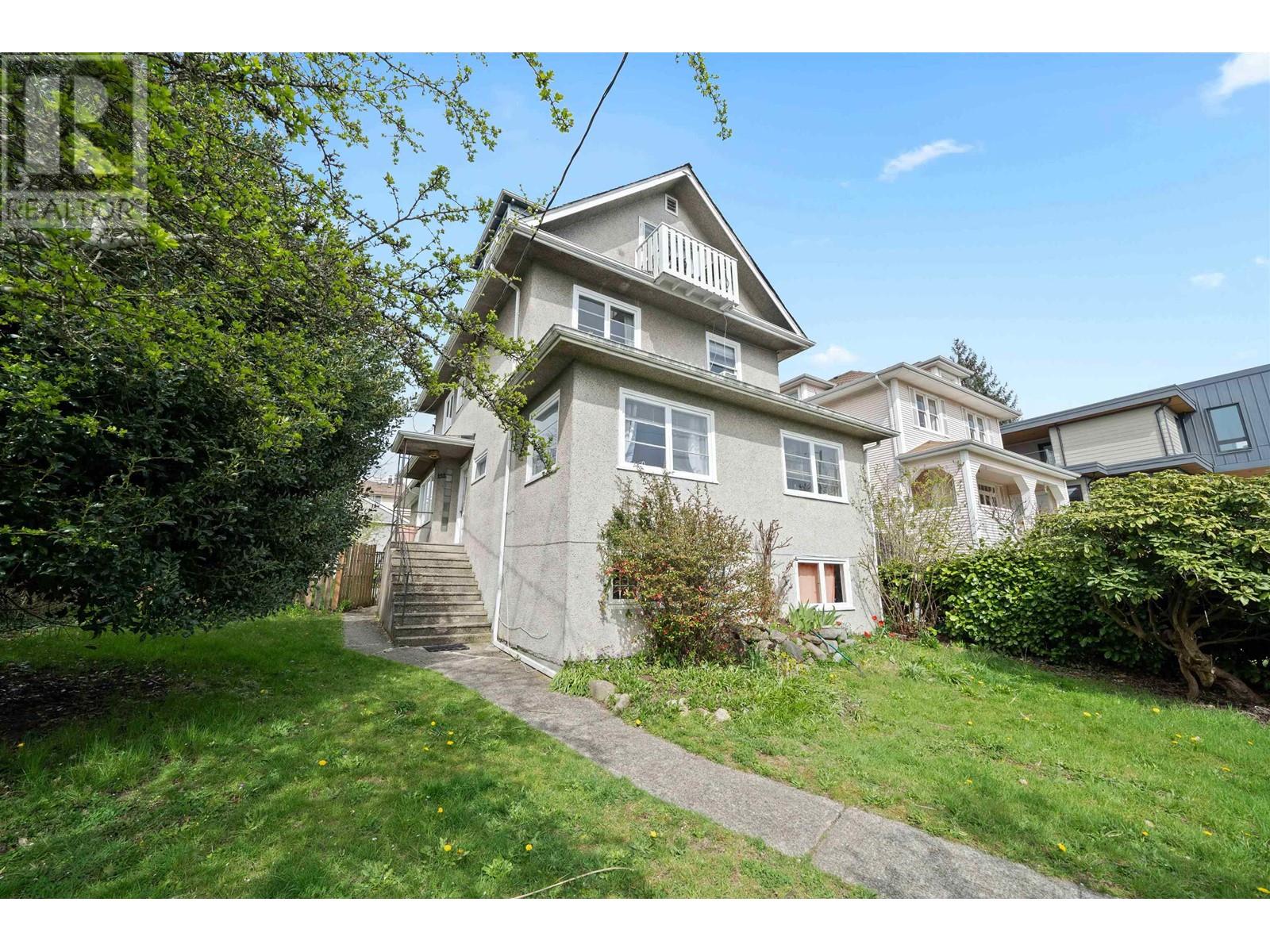 Property at 444 E 6TH STREET image 2