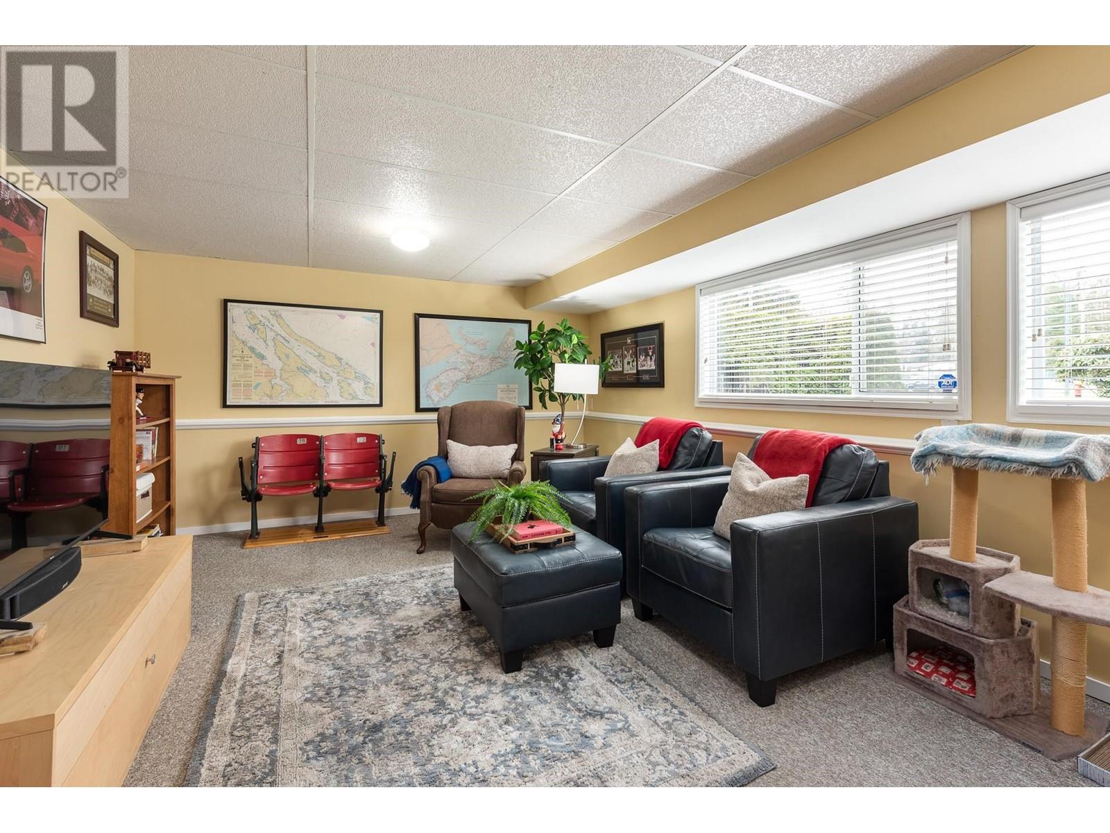 2070 Lyons Court, Coquitlam, British Columbia  V3J 3L7 - Photo 19 - R2998950