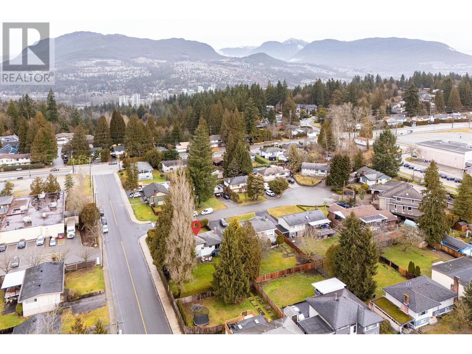 2070 Lyons Court, Coquitlam, British Columbia  V3J 3L7 - Photo 37 - R2998950