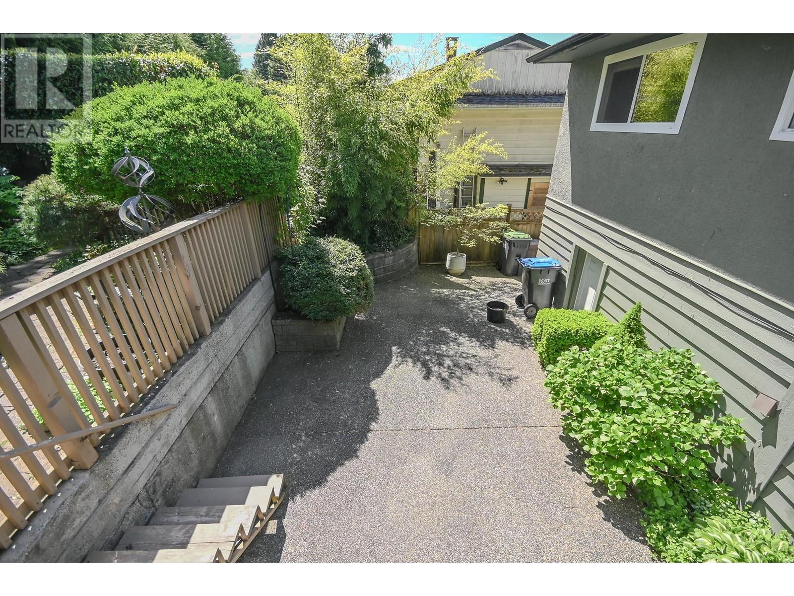 1548 Elinor Crescent, Port Coquitlam, British Columbia  V3C 2Y9 - Photo 37 - R2998974