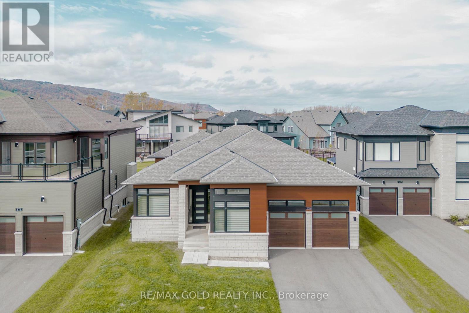 Property at 169 SPRINGSIDE CRESCENT image 1