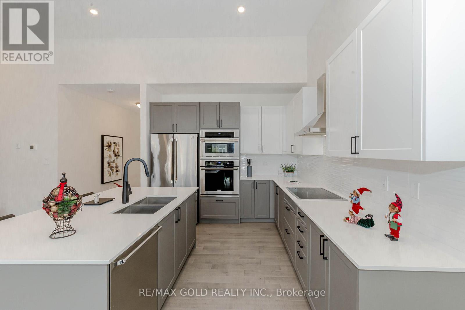 169 Springside Crescent, Blue Mountains, Ontario  L9Y 5L3 - Photo 13 - X12127946