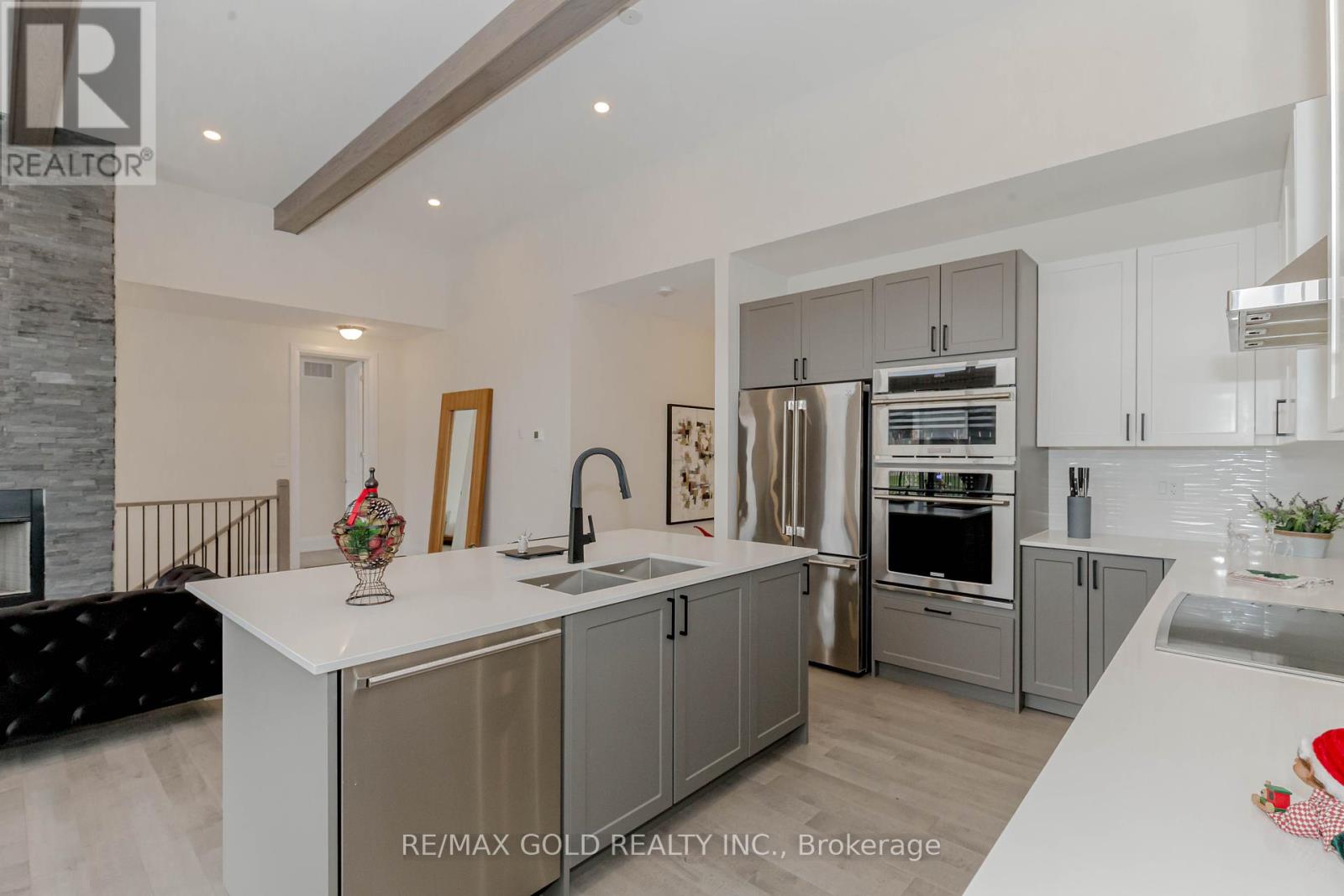 169 Springside Crescent, Blue Mountains, Ontario  L9Y 5L3 - Photo 14 - X12127946
