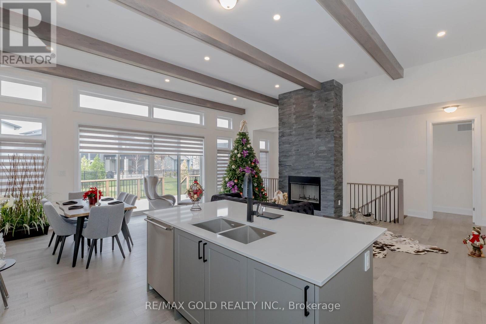 169 Springside Crescent, Blue Mountains, Ontario  L9Y 5L3 - Photo 15 - X12127946