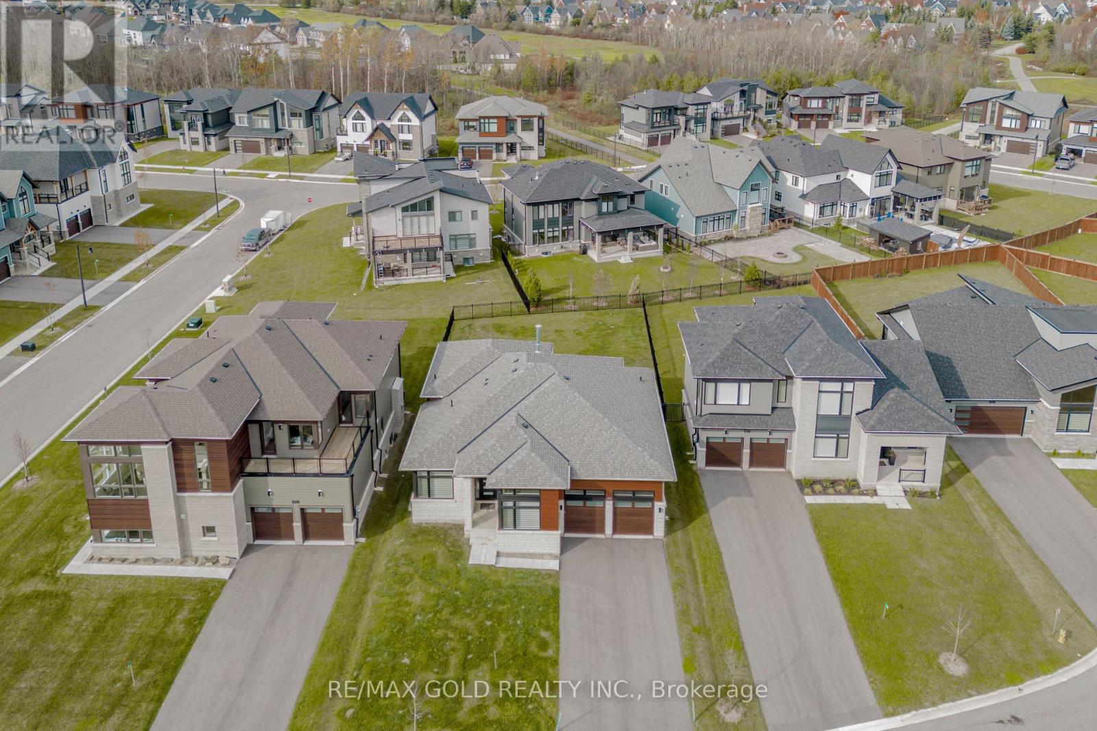 169 Springside Crescent, Blue Mountains, Ontario  L9Y 5L3 - Photo 40 - X12127946