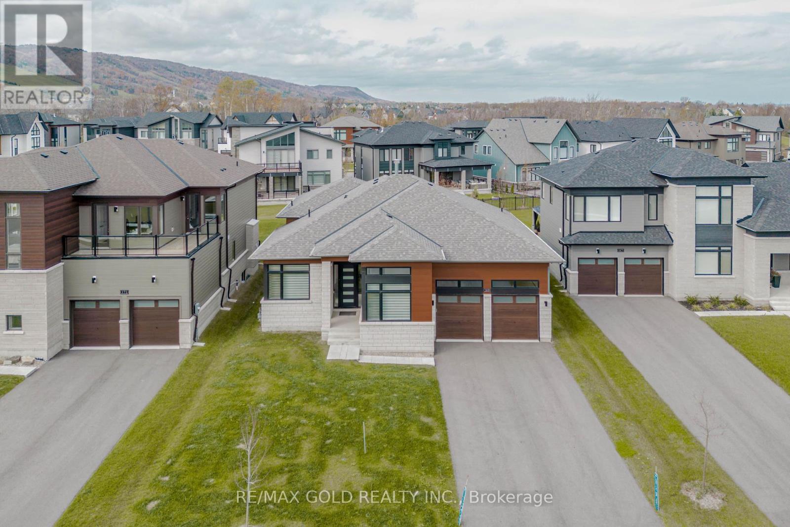 169 Springside Crescent, Blue Mountains, Ontario  L9Y 5L3 - Photo 41 - X12127946