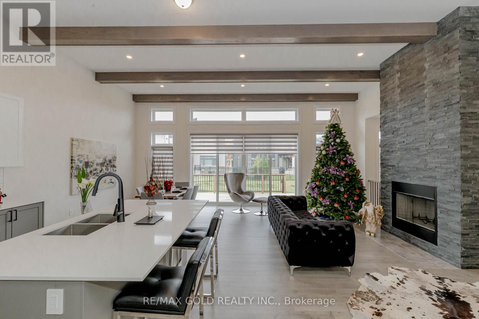169 Springside Crescent, Blue Mountains, Ontario  L9Y 5L3 - Photo 9 - X12127946