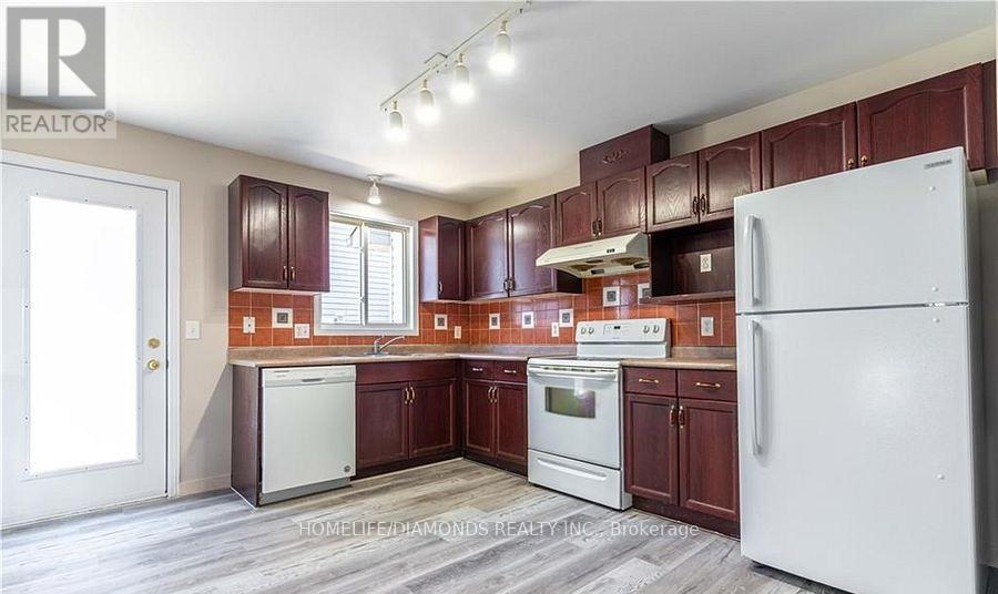 209 Thurman Circle, London East, Ontario  N5V 4Z2 - Photo 10 - X12127957