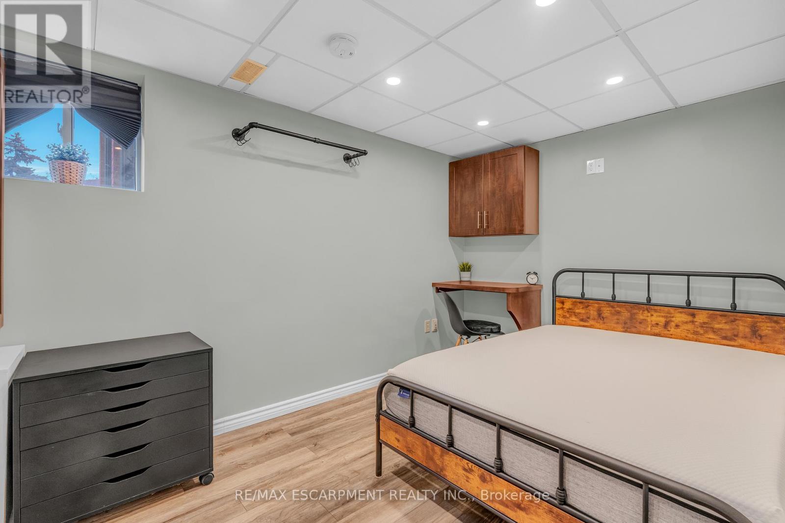 82 Rymal Road E, Hamilton, Ontario  L9B 1C1 - Photo 34 - X12127999