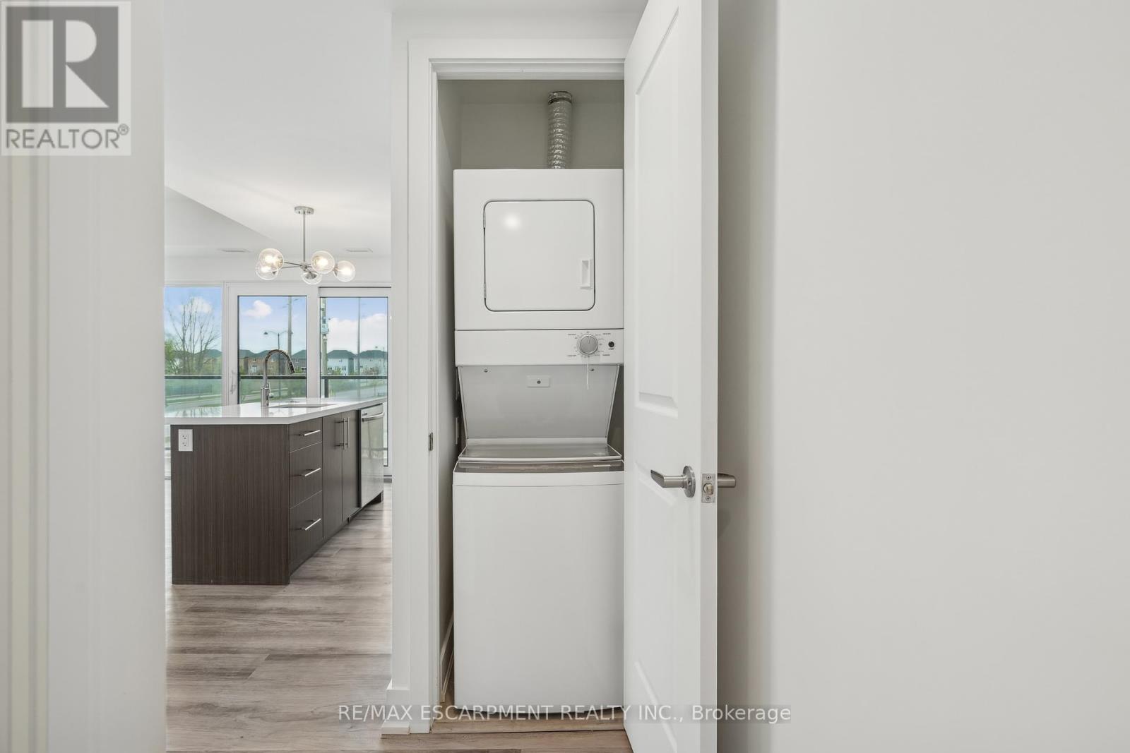306 - 575 Conklin Road, Brantford, Ontario  N3T 0Y2 - Photo 7 - X12128037