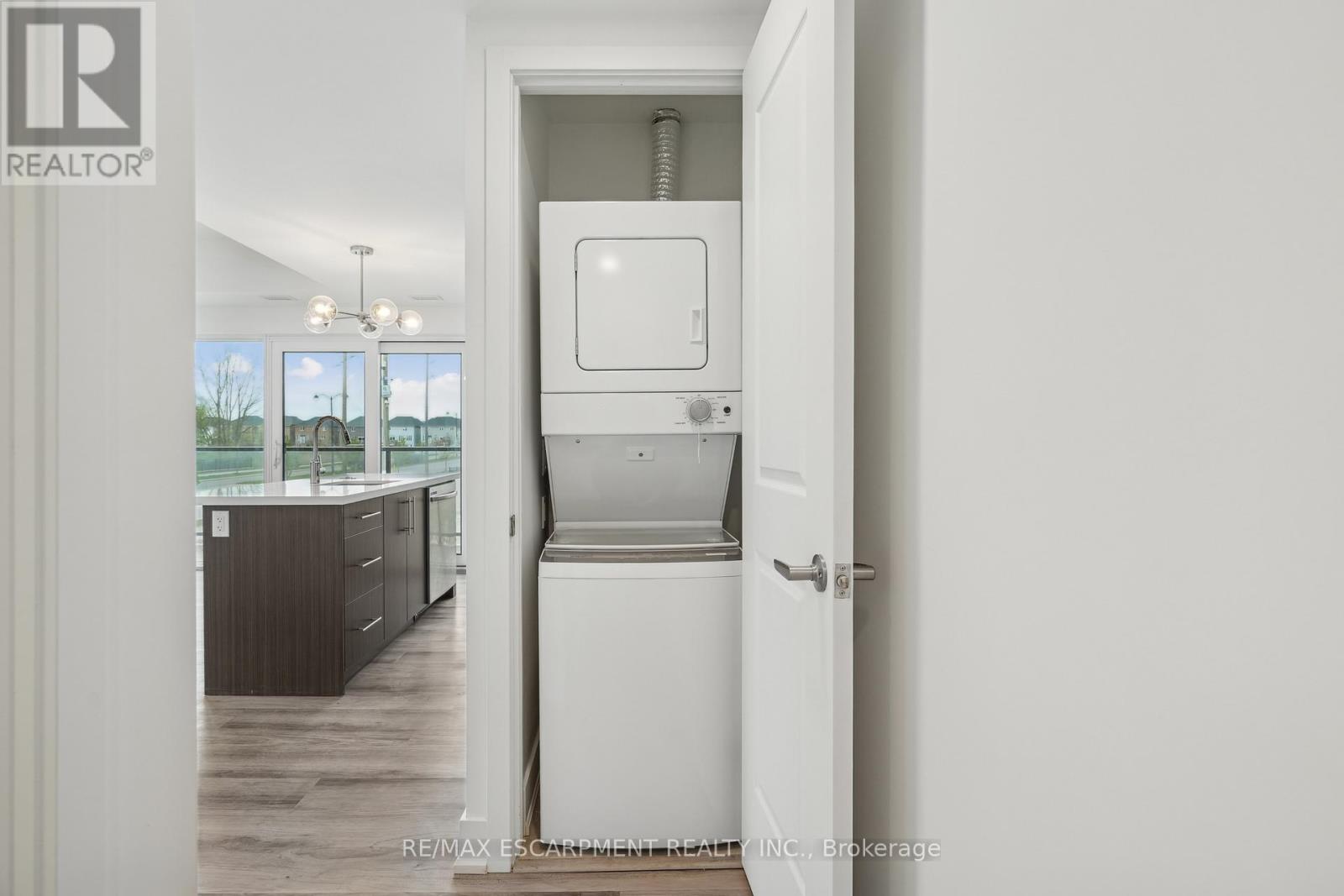 206 - 575 Conklin Road, Brantford, Ontario  N3T 0Y2 - Photo 7 - X12128051
