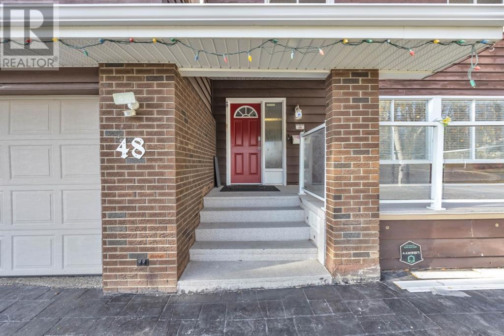 Property at 48 Deerview Place SE image 4
