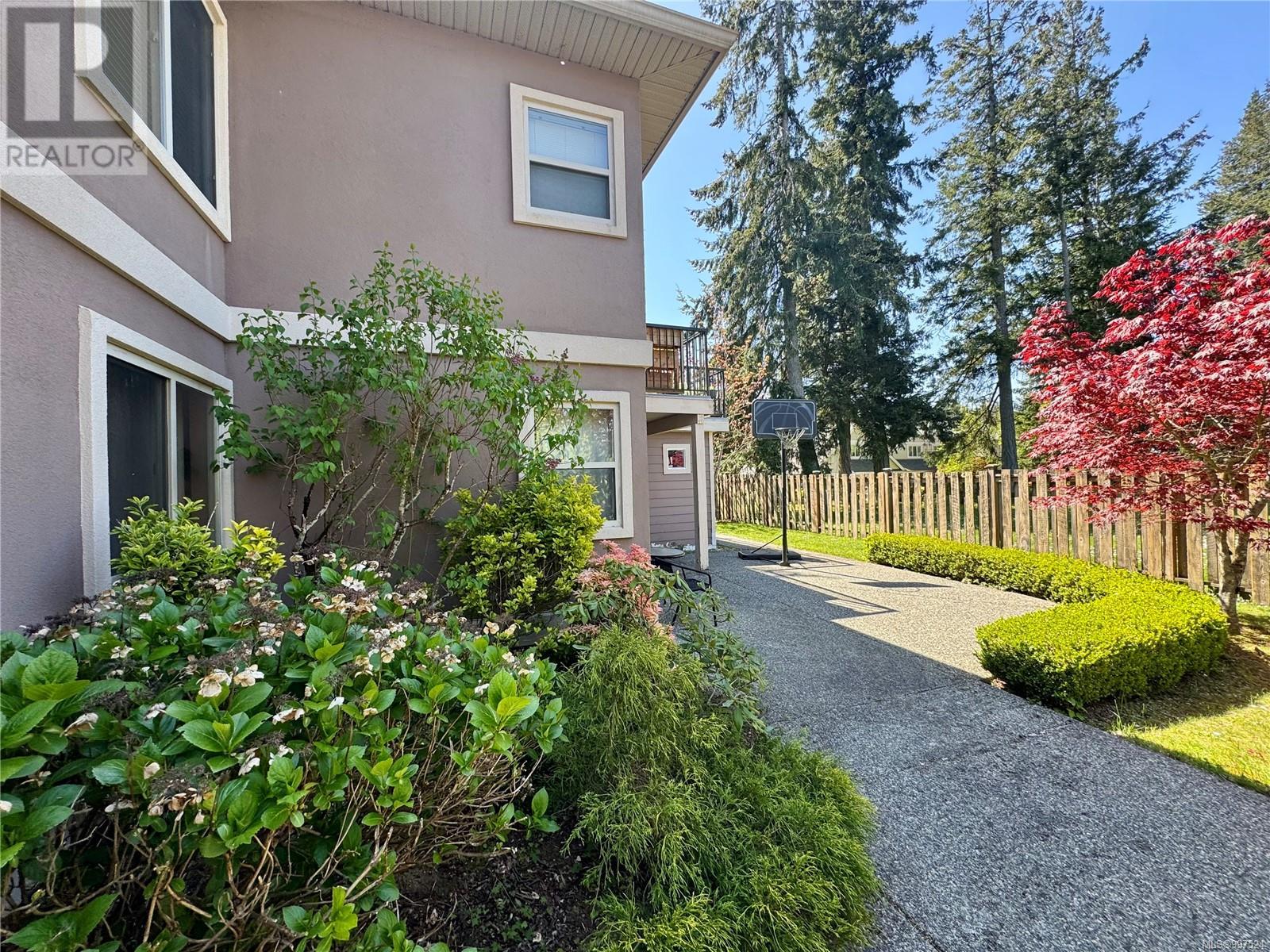 Property at 5287 Crestview Dr image 2