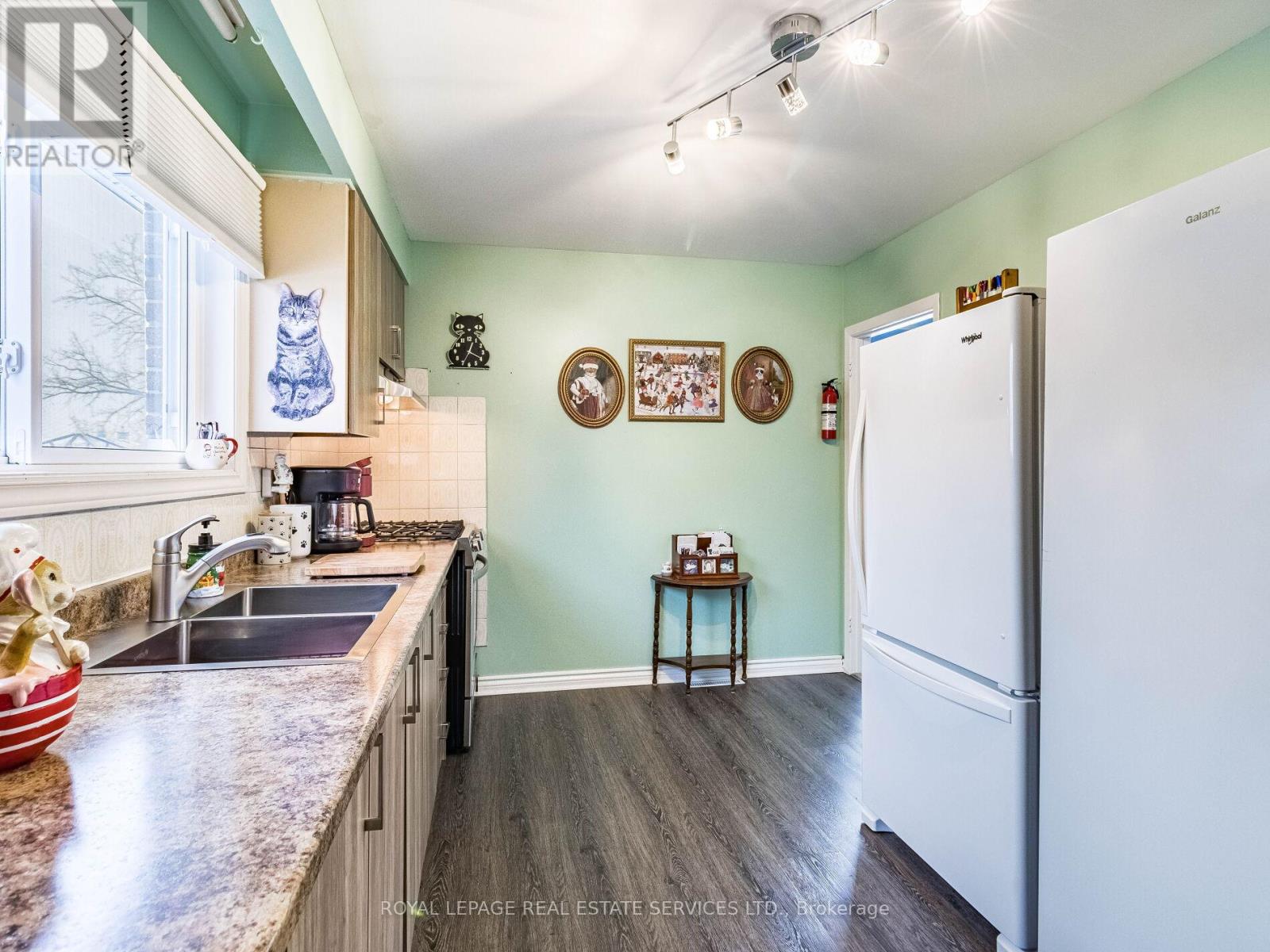 26 Langwith Court, Brampton, Ontario  L6Y 1Z8 - Photo 6 - W11977481