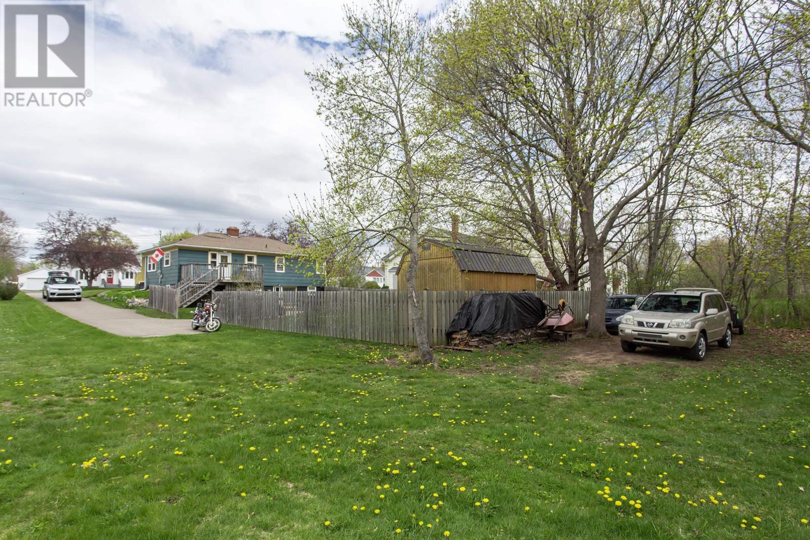 Property at 12 Connaught Avenue image 5