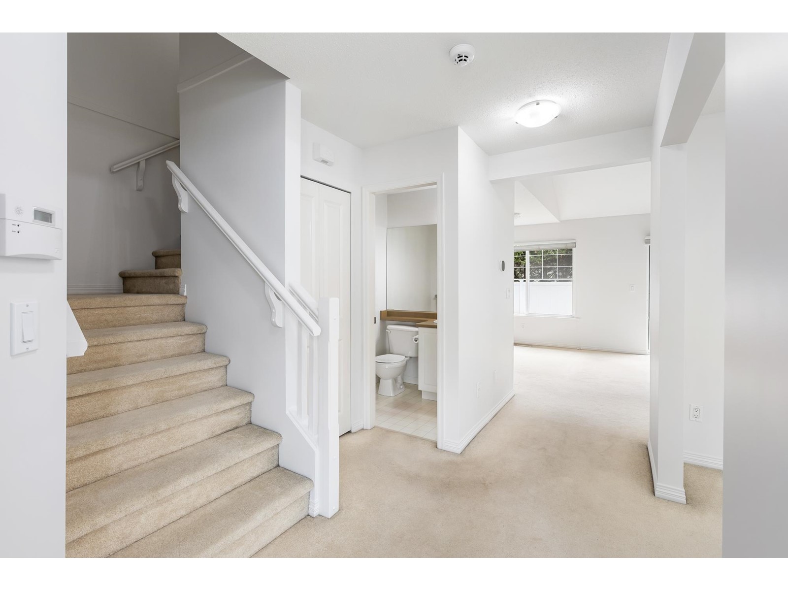 Property at 21 17097 64 AVENUE image 3