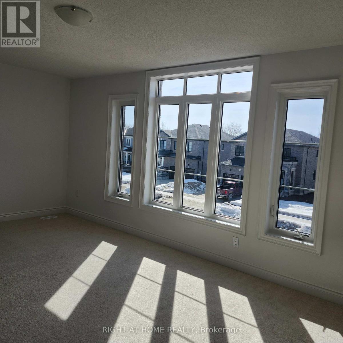 55 Amber Drive, Wasaga Beach, Ontario  L9Z 0R8 - Photo 8 - S12027372