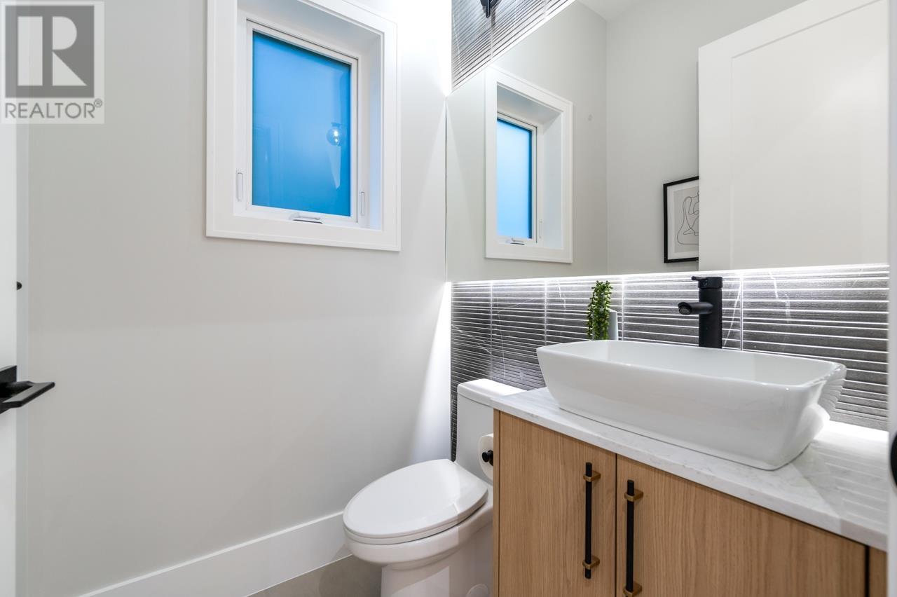 1 1426 E 54th Avenue, Vancouver, British Columbia  V5P 1Y1 - Photo 9 - R2998768