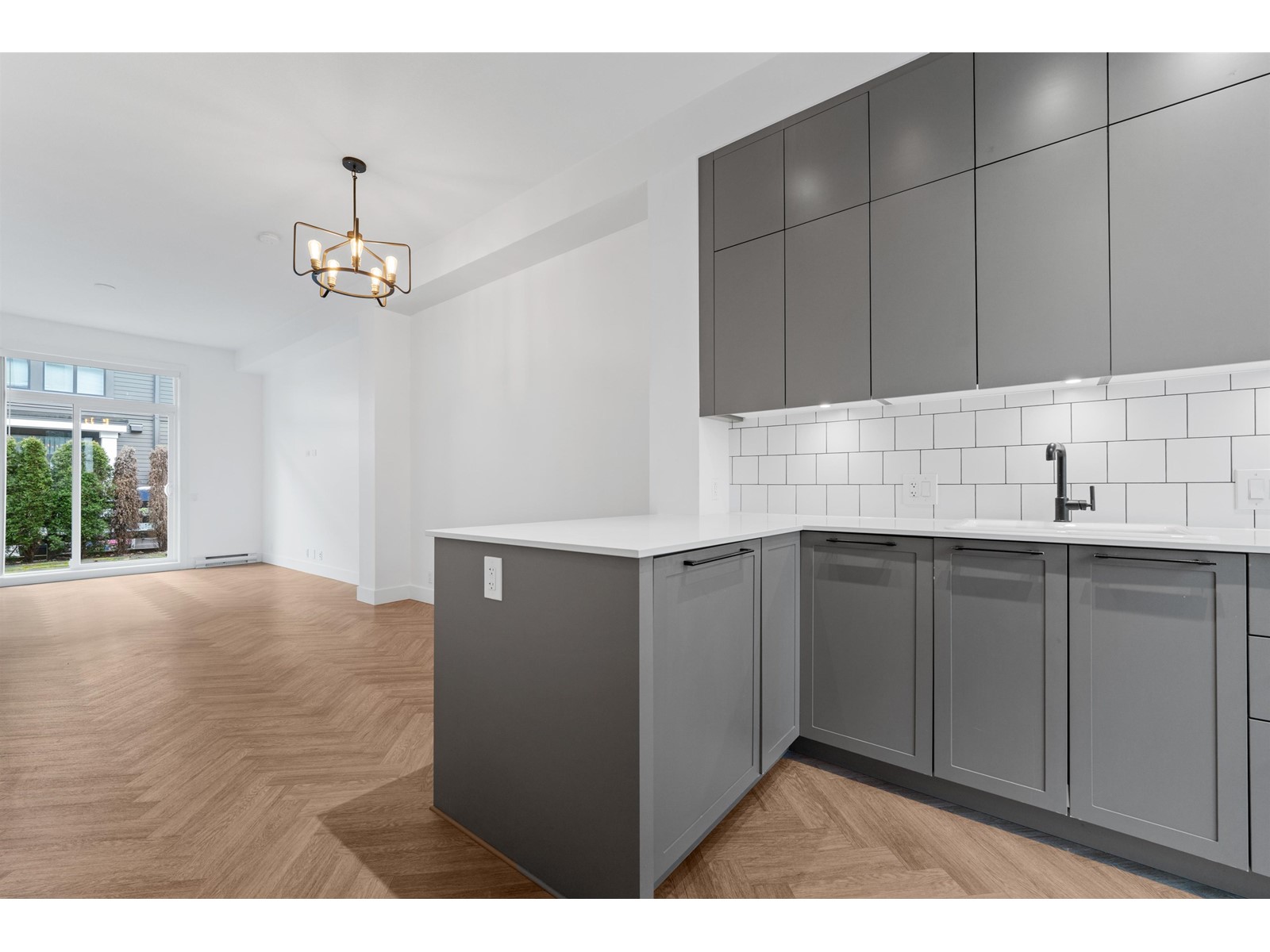 8 14955 101a Avenue, Surrey, British Columbia  V3R 0G1 - Photo 11 - R2999040