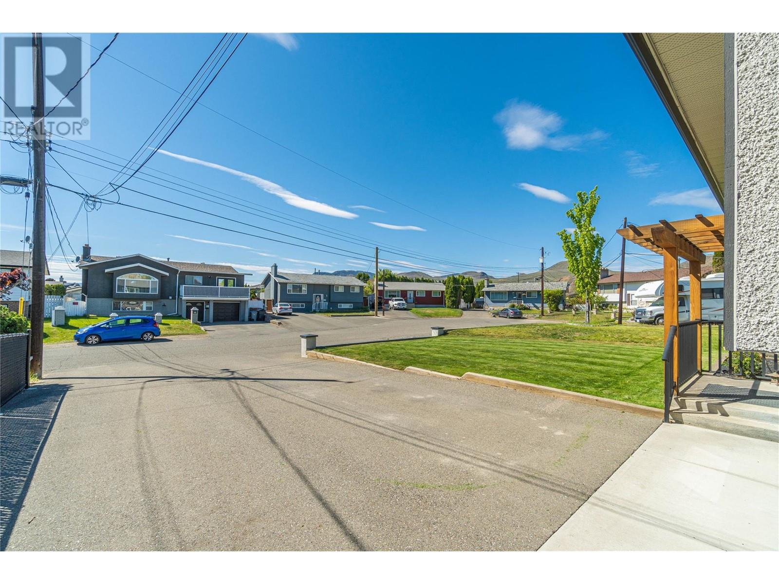 667 Cambridge Crescent, Kamloops, British Columbia  V2B 5B7 - Photo 31 - 10346448