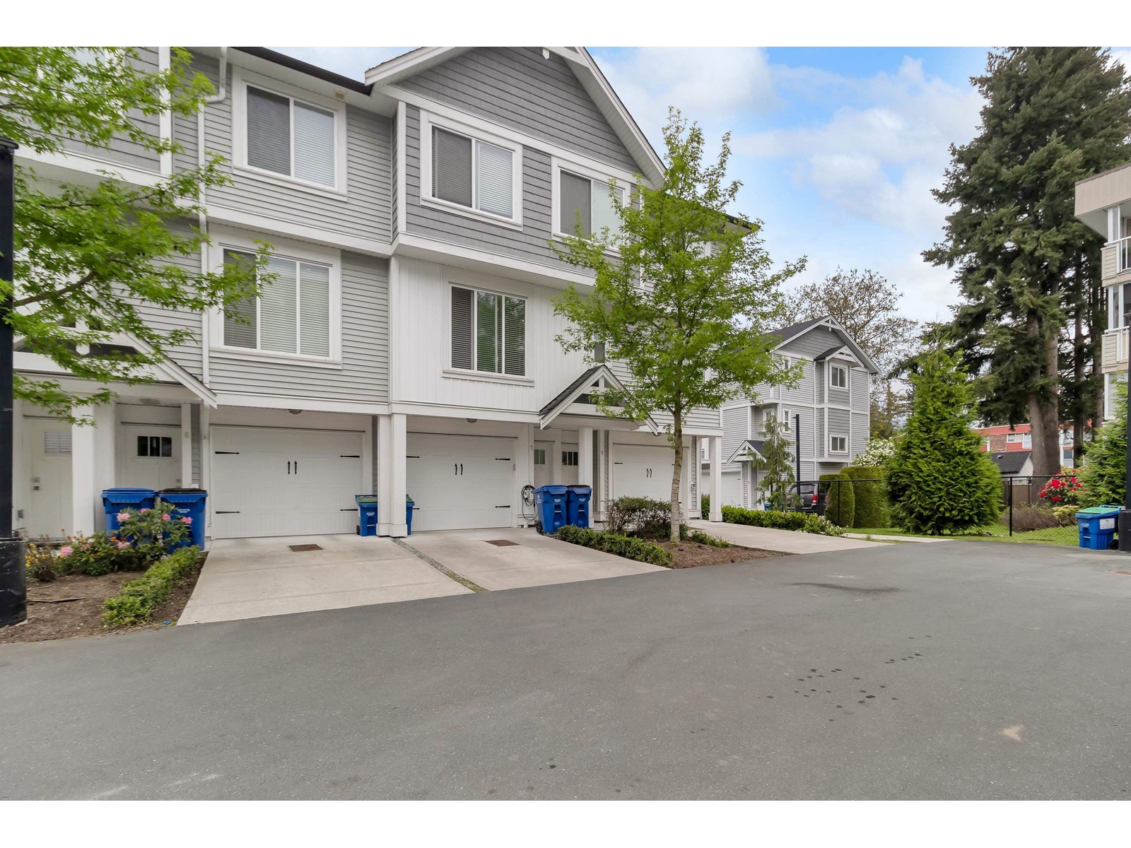 8 32043 Mt Waddington Avenue, Abbotsford, British Columbia  V2T 0H1 - Photo 1 - R2998658