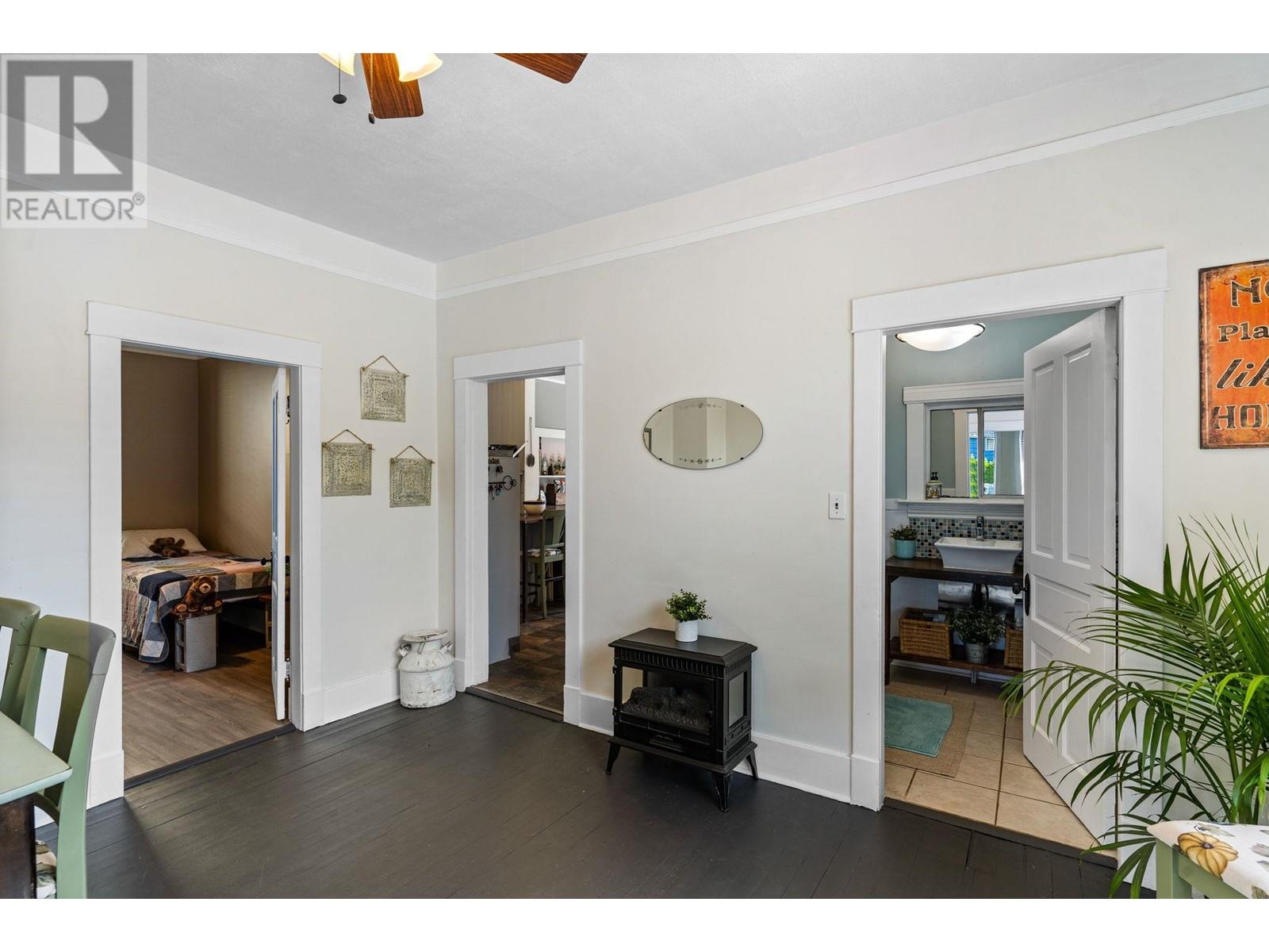 2235 Hawthorne Avenue, Port Coquitlam, British Columbia  V3C 1W5 - Photo 14 - R2998301