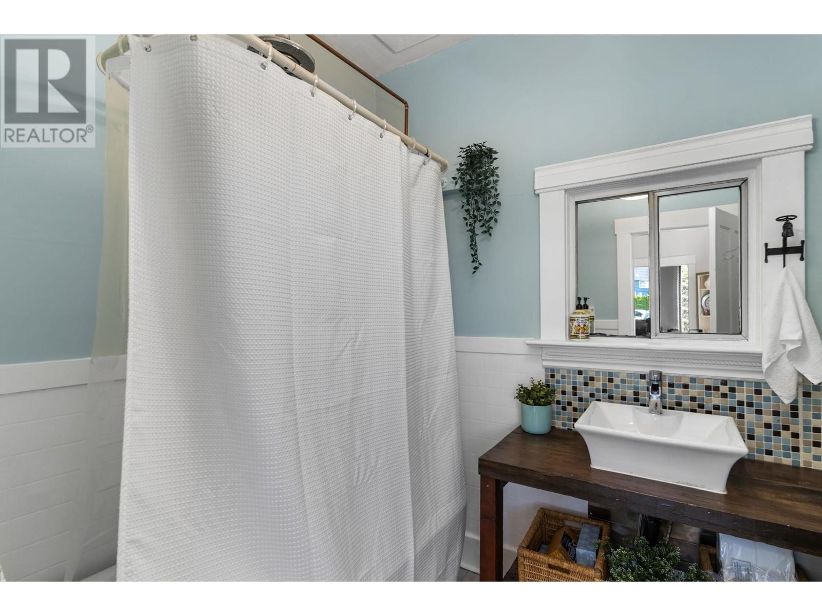 2235 Hawthorne Avenue, Port Coquitlam, British Columbia  V3C 1W5 - Photo 20 - R2998301